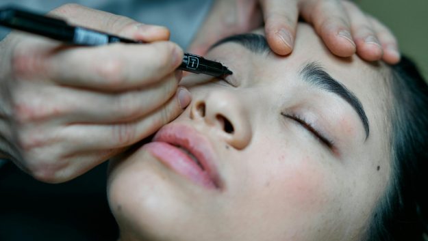 lepotni_posegi_psihoterapija_dr_nada_mirnik lepotni_posegi_psihoterapija